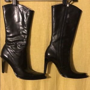 BCBG boots